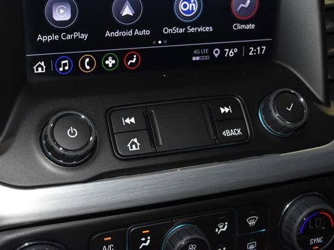 Used 2023 GMC Acadia SLE FWD image 13