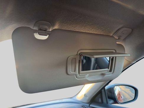 Used 2025 Nissan Sentra SR FWD image 30
