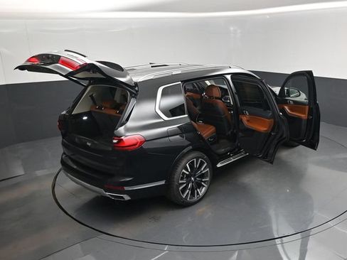 Used 2022 BMW X7 xDrive40i w/ Executive Package AWD/4WD image 29
