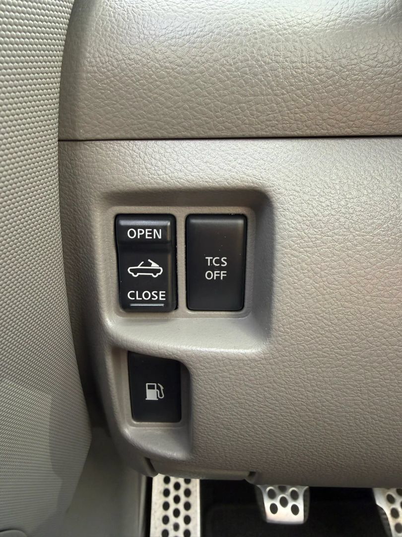 Used 2008 Nissan 350Z Touring RWD image 22
