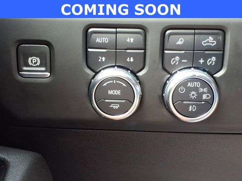 Used 2024 GMC Sierra 1500 AT4 w/ Technology Package AWD/4WD image 16