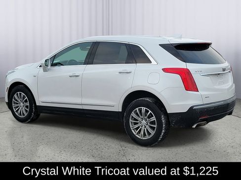 Used 2018 Cadillac XT5 Luxury w/ Driver Awareness Package image 3