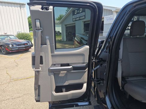 Used 2018 Ford F150 XLT w/ Equipment Group 302A Luxury AWD/4WD image 37