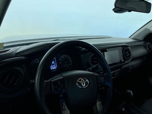 Used 2022 Toyota Tacoma SR AWD/4WD image 27
