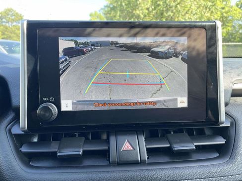 Used 2024 Toyota RAV4 XLE FWD image 34