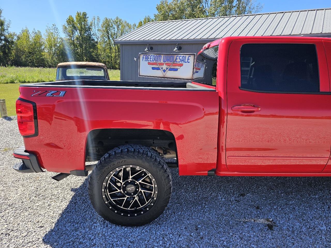 Used 2018 Chevrolet Silverado 1500 LT w/ Texas Edition AWD/4WD image 14