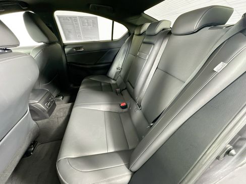 Used 2023 Lexus IS 300 image 24