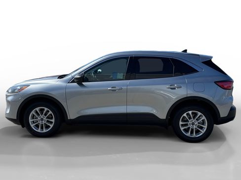 Certified 2022 Ford Escape SE w/ Convenience Package FWD image 2