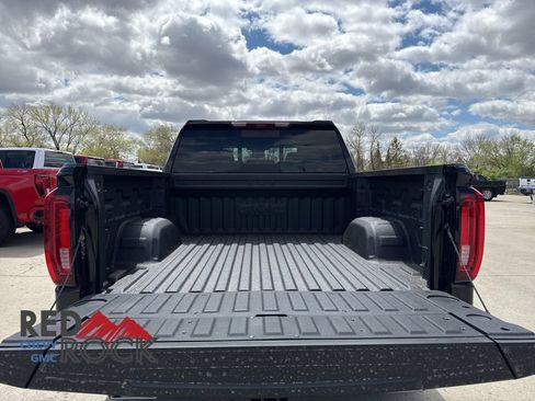 New 2026 GMC Sierra 1500 Denali w/ Denali Reserve Package AWD/4WD image 9