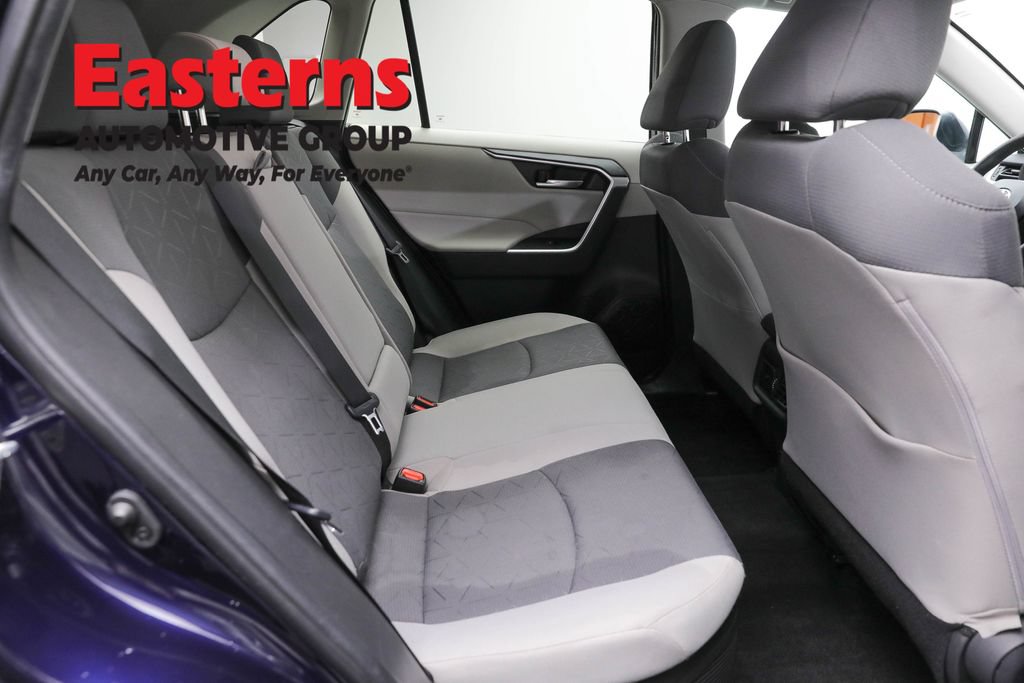 Used 2024 Toyota RAV4 XLE AWD/4WD image 23
