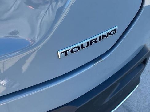 Used 2025 Honda Pilot Touring image 9