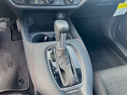 Used 2025 Honda HR-V Sport image 16