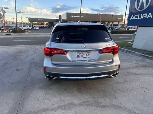 Certified 2018 Acura MDX SH-AWD w/ Technology Package image 4