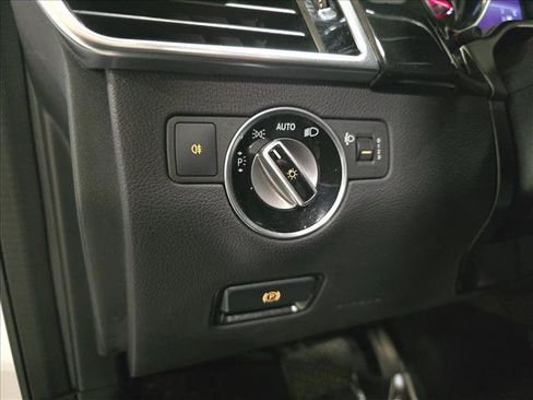 Used 2019 Mercedes-Benz GLS 450 4MATIC image 28