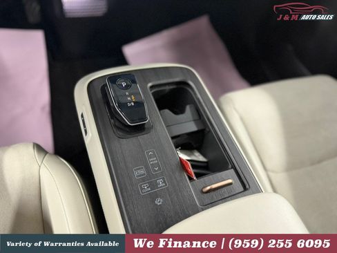 Used 2023 Nissan Ariya FWD image 22