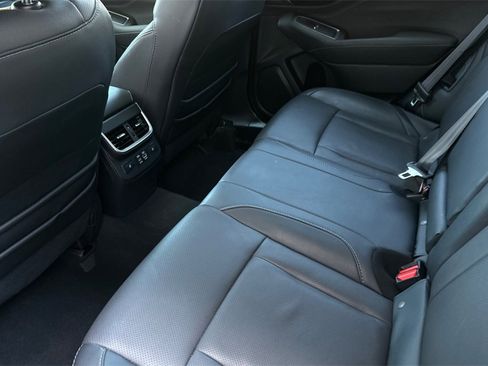 Certified 2024 Subaru Outback Limited image 12