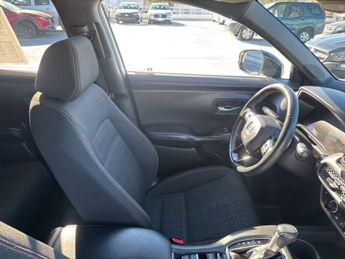 Used 2023 Honda HR-V Sport image 11