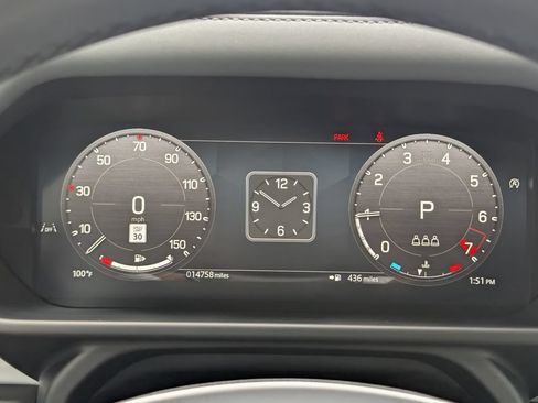 Used 2025 Land Rover Defender 110 S AWD/4WD image 12