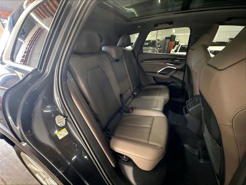Used 2025 Audi Q5 Premium w/ Premium Plus AWD/4WD image 28