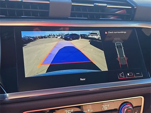 Certified 2025 Audi Q3 2.0T Premium image 23