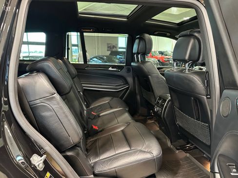 Used 2019 Mercedes-Benz GLS 550 4MATIC image 46
