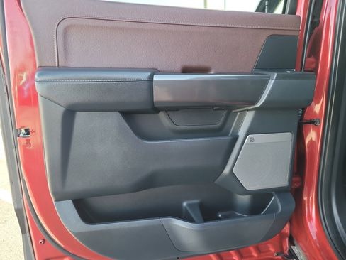 Used 2023 Ford F150 Lariat image 11