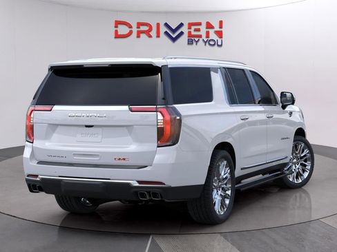 New 2026 GMC Yukon XL Denali w/ Denali Reserve Package image 4