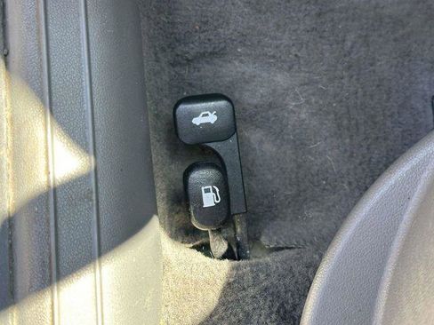 Used 2024 Hyundai Elantra SEL FWD image 19