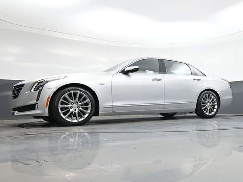 Used 2017 Cadillac CT6 Luxury image 33
