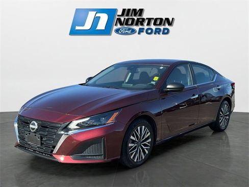 Used 2025 Nissan Altima 2.5 SV image 7