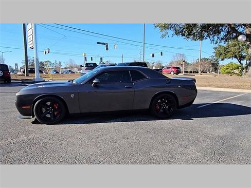 Used 2019 Dodge Challenger SRT Hellcat w/ Plus Package image 24