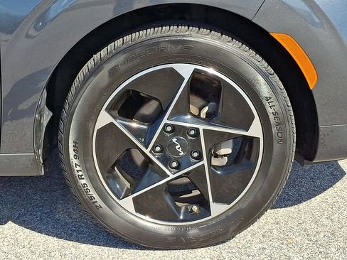 Used 2024 Kia Soul EX FWD image 12