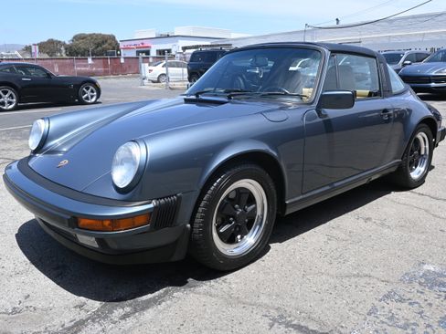 Used 1987 Porsche 911 Carrera RWD image 1