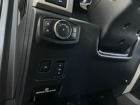 Used 2020 Ford F350 Lariat w/ Lariat Ultimate Package image 34