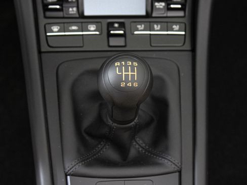 Used 2019 Porsche 911 Speedster RWD image 42
