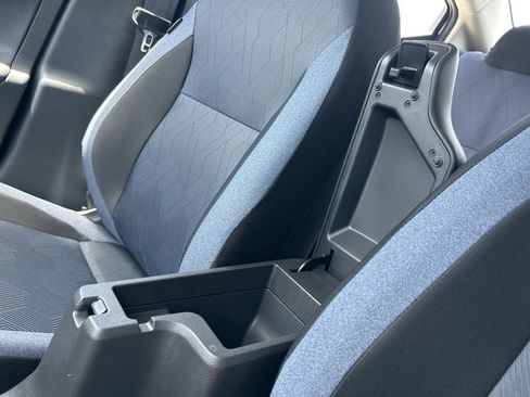 New 2025 Nissan Versa SV w/ Trunk Package image 28