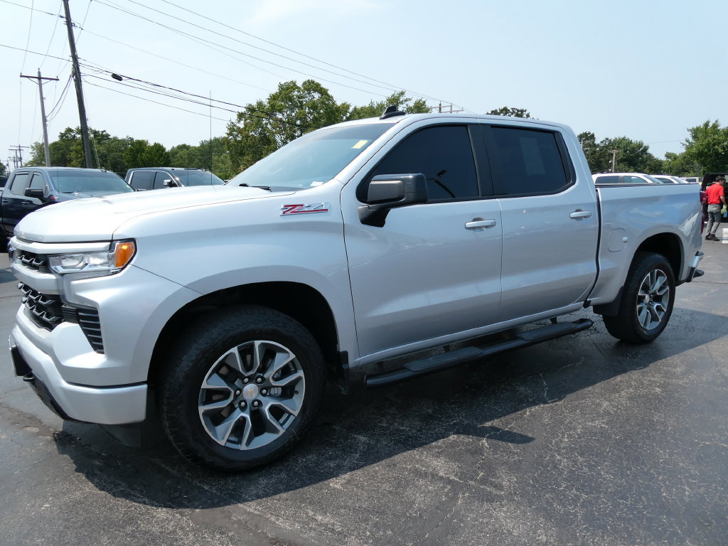Certified 2022 Chevrolet Silverado 1500 RST AWD/4WD image 9