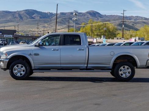 Used 2016 RAM 2500 Longhorn image 3