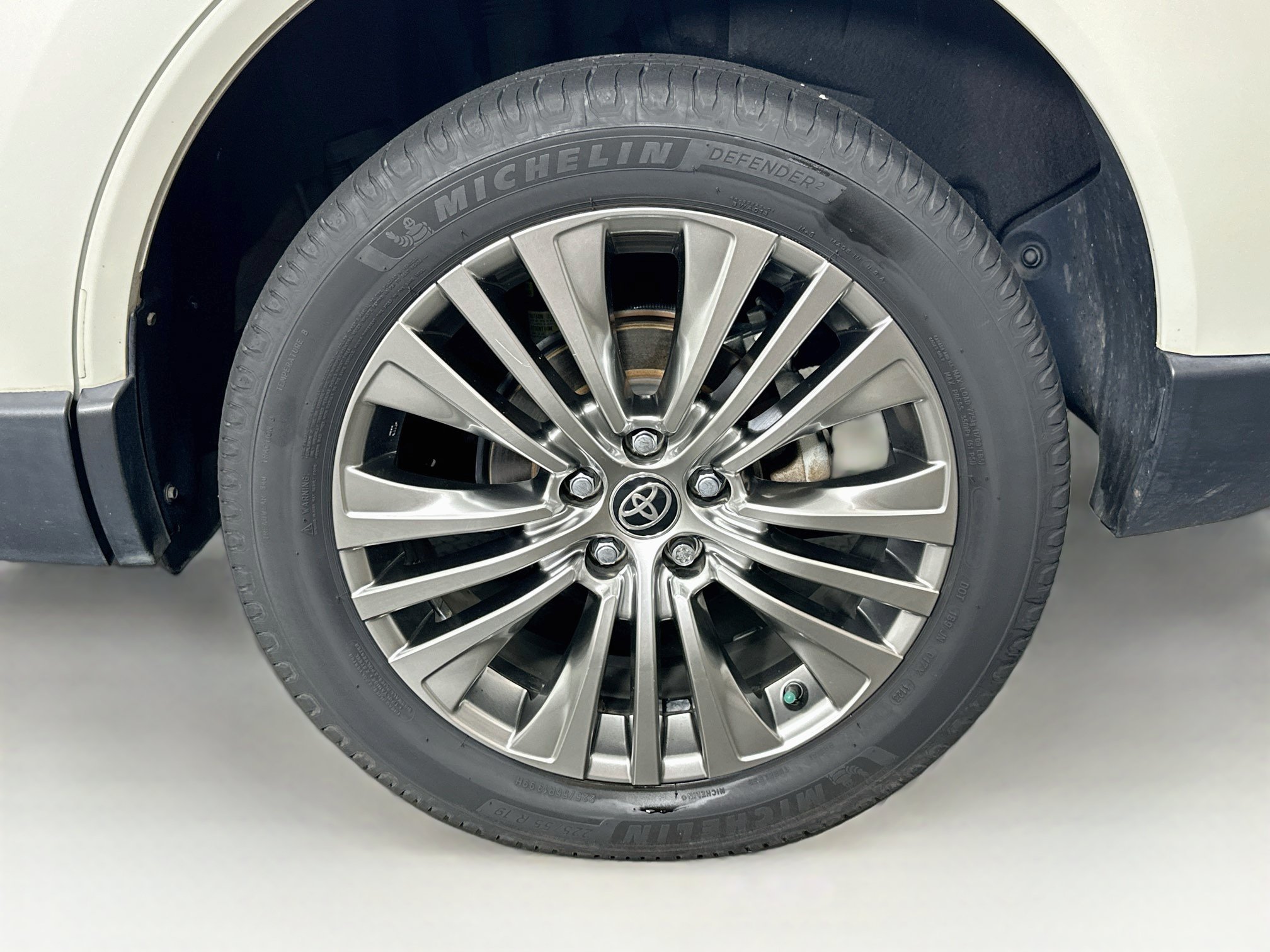Used 2021 Toyota Venza Limited w/ Carpet Mat Package (TMS) AWD/4WD image 11