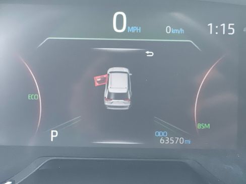 Used 2024 Toyota RAV4 XLE FWD image 29