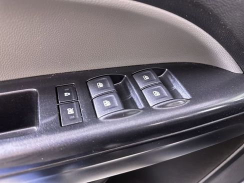 Used 2021 Chevrolet Colorado W/T w/ WT Convenience Package image 24