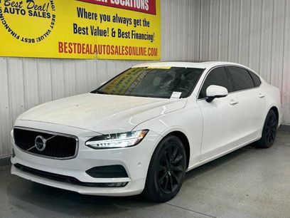 Used 2018 Volvo S90 T6 Momentum w/ Convenience Package