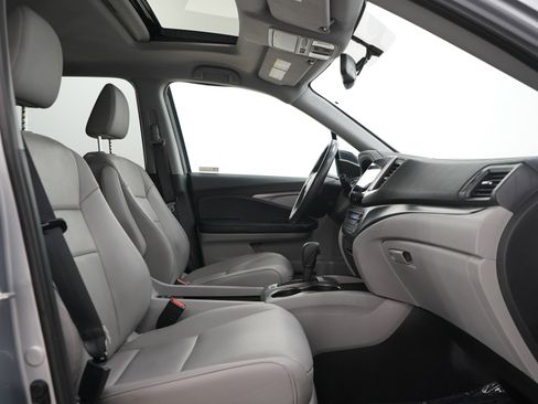 Used 2018 Honda Pilot EX-L image 11