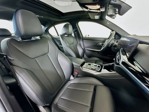 Used 2023 BMW 330e 330e w/ Premium Package image 32