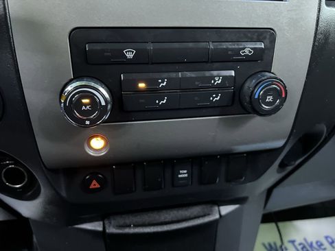 Used 2008 Nissan Titan SE RWD image 22