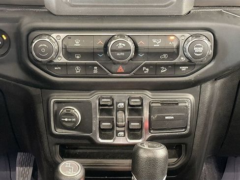 Used 2019 Jeep Wrangler Unlimited Sport S image 20