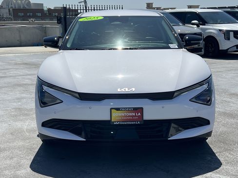 Used 2025 Kia EV6 Wind RWD image 12