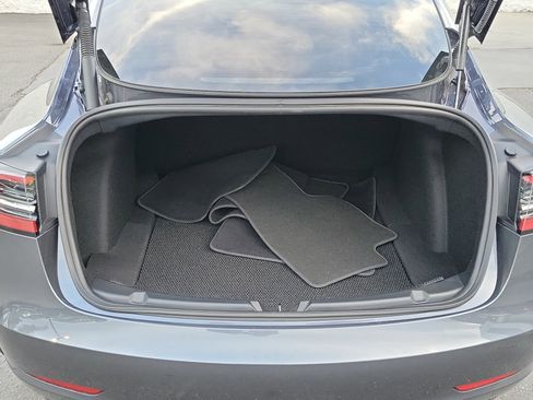 Used 2023 Tesla Model 3 Standard Range image 15