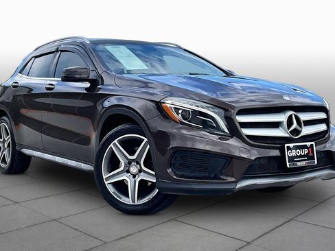 Used 2015 Mercedes-Benz GLA 250 4MATIC image 3