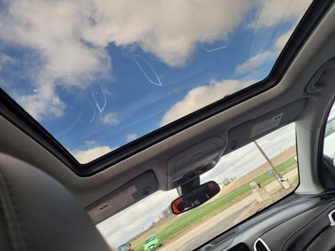 Used 2020 Chevrolet Equinox Premier FWD image 13